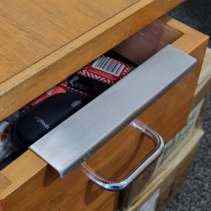 Heavy Duty Concealed Lip Pulls [Forte] - Image 18