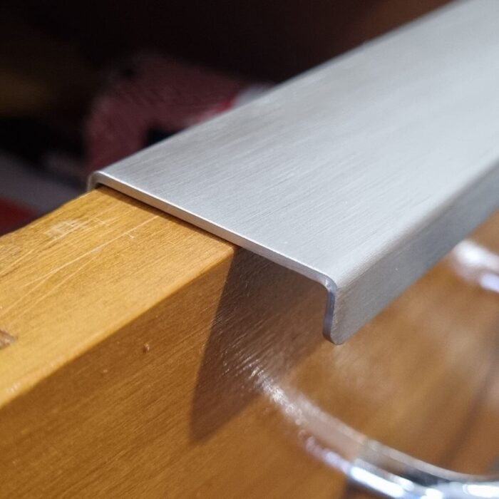 Heavy Duty Concealed Lip Pulls [Forte] - Image 19
