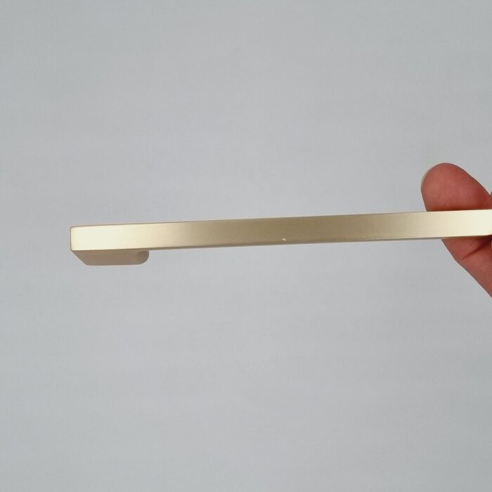 Slim Bar Handle [Elence] – Brushed Brass, CC = 128mm [SECONDS] - Image 5