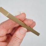 Slim Bar Handle [Elence] – Brushed Brass, CC = 96mm [SECONDS] - Image 2