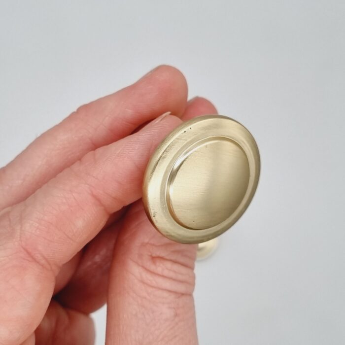Grooved Knob [Mardite] – Brushed Brass, 30mm [SECONDS] - Image 5